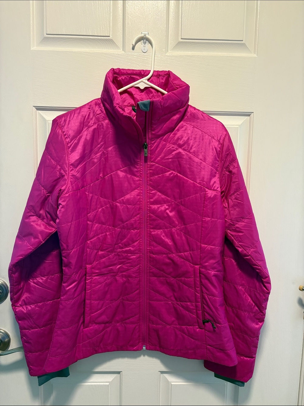 Columbia Women's Fuchsia Quilted Puffer Jacket